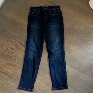 Joe’s Dark Wash Mid-rise Jeans - SZ 26